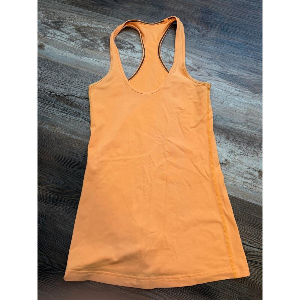 Lululemon - Picture 3 of 5